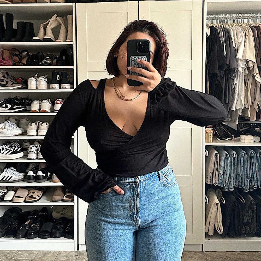 Revolve H:ours Balloon Sleeve Blouse